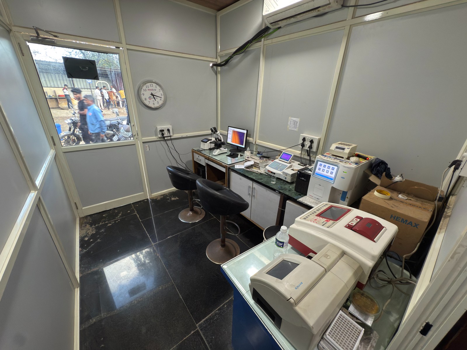 In-House Pathology & Lab